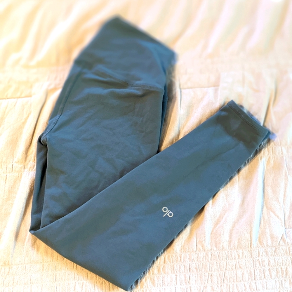 Alo Yoga leggings